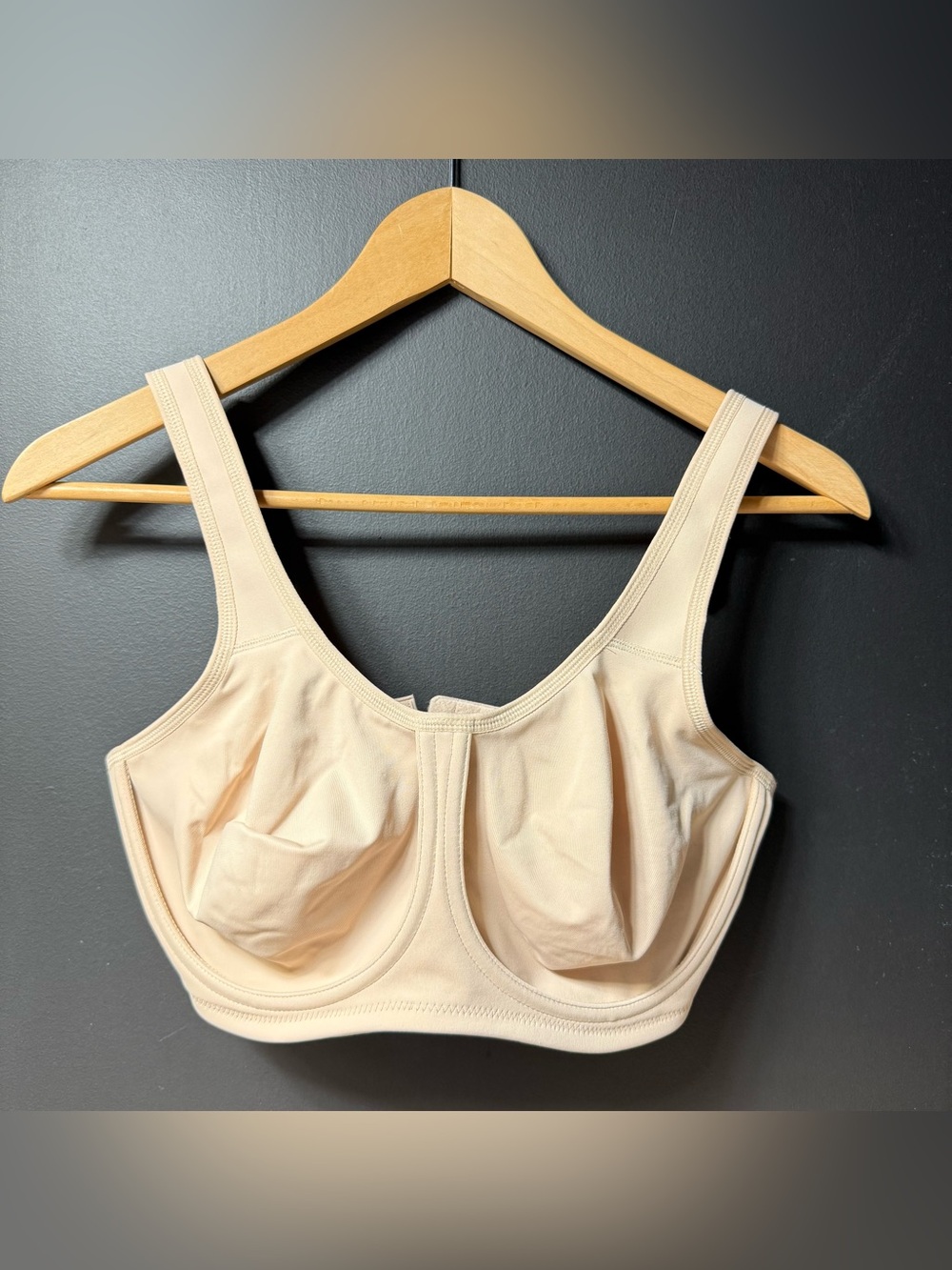 Wacoal 855170 Simone Sport Underwire Bra 34DDD